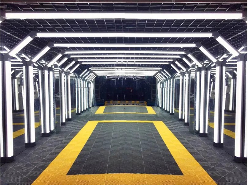 LED Lichttunnel für Automobilbranche – Tuning Floor