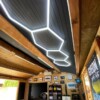 Luce led esagonale 4 nido d'ape plafoniera garage 230V 3.2M X 1M 130W 6500K detailing - immagine 3