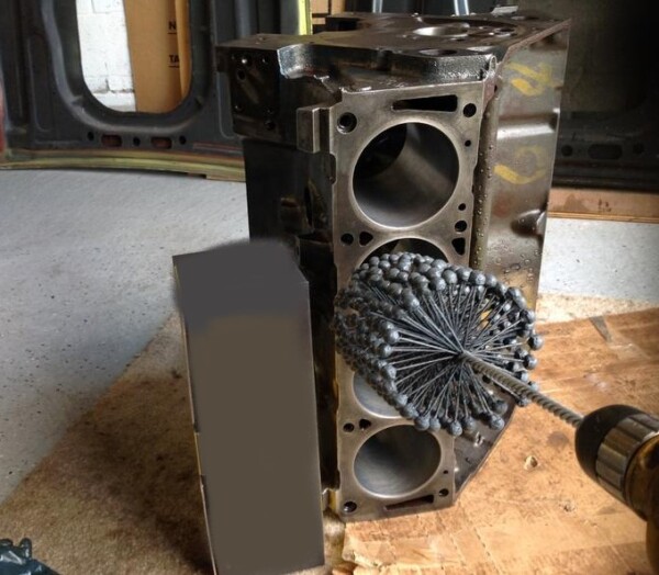 Spazzola di alesatura Flex Hone per cilindri con diametro da 45 a 90 mm, per la levigatura di smerigliatura - immagine 5