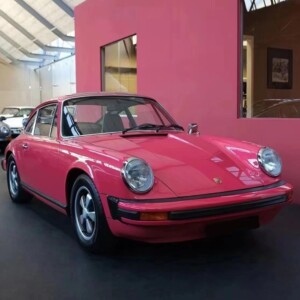 Covering Rouge Fraise Haute Brillance 1,52M x 18M