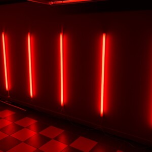 Lampe Barre LED murale Rouge 120cm 16W Gym, Garage, Barber