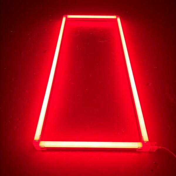 Plafoniera LED rettangolare 2,4M x 1,2M 100W rosso dettaglio garage barbiere palestra