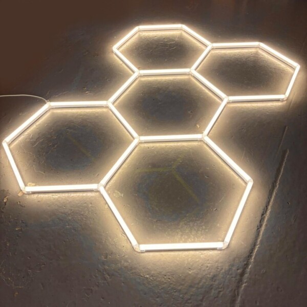 Plafoniera LED 5 esagoni a nido d'ape 2,4m x 1,7m 150W Giallo caldo 3000K 230V Detailing Garage barbiere Palestra - immagine 2