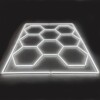Plafoniera esagonale a nido d'ape LED 230V 2,4m x 3m luce bianco 240W 6500k per garage detailing barbiere - immagine 2