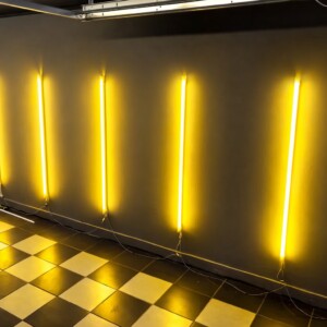 Lampe LED murale Jaune barre droite – 120 cm – 16W – 220V