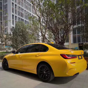 Rivestimento Giallo Fiore Lucido Alto Lucido 1,52M x 18M